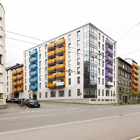 The Sadovnikov Spot, Modern, Bright & Parking * Riga