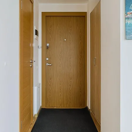 The Sadovnikov Spot, Modern, Bright & Parking Appartement Riga