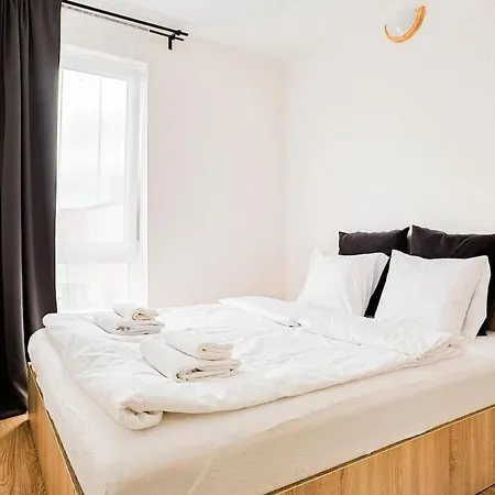 The Sadovnikov Spot, Modern, Bright & Parking Appartement Riga