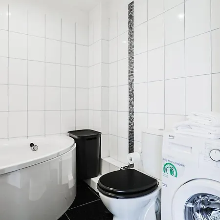The Sadovnikov Spot, Modern, Bright & Parking Appartement Riga